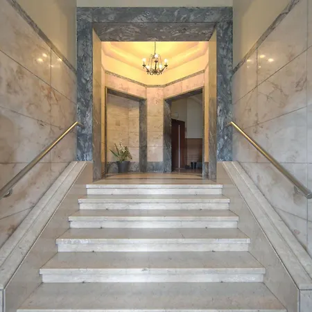 Gaspar House 4*