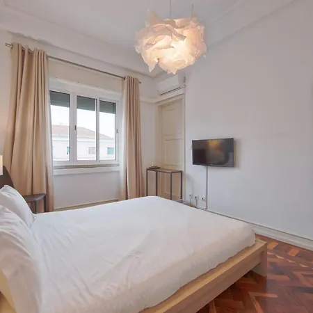 Gaspar House 4*